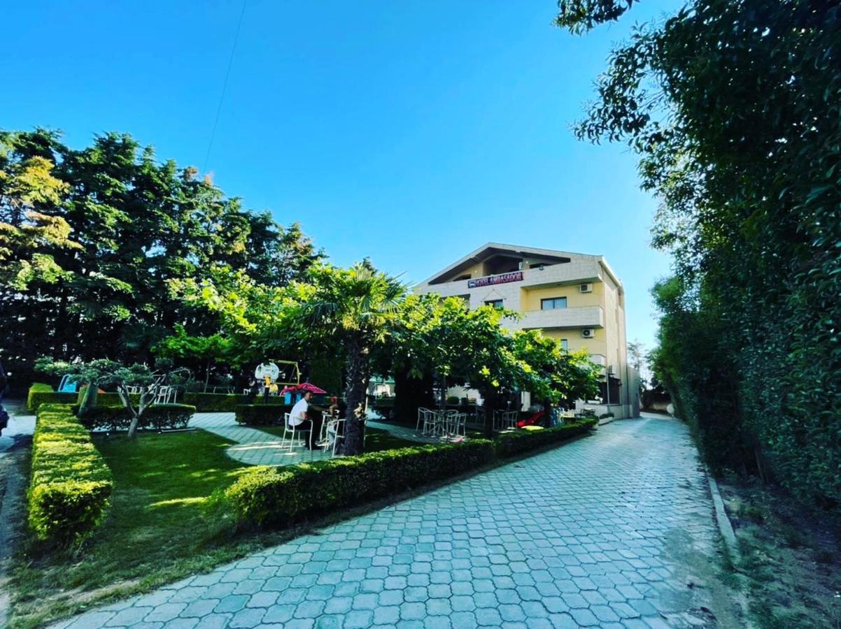 Hotel Ambasador Garden Lezhe Ngoại thất bức ảnh