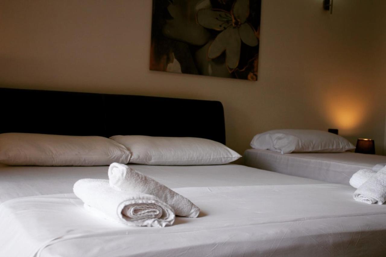 Hotel Ambasador Garden Lezhe Ngoại thất bức ảnh