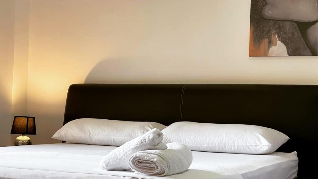 Hotel Ambasador Garden Lezhe Ngoại thất bức ảnh